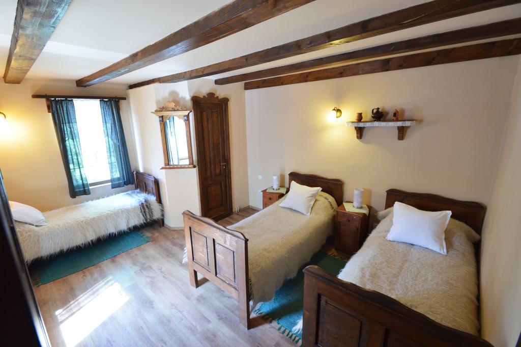 Arts And Crafts Guesthouse Baia Sprie Exterior foto