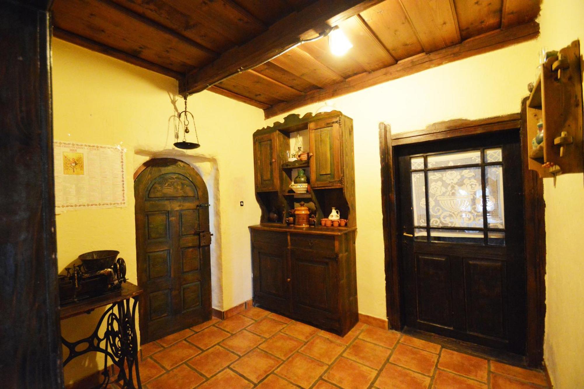Arts And Crafts Guesthouse Baia Sprie Cameră foto