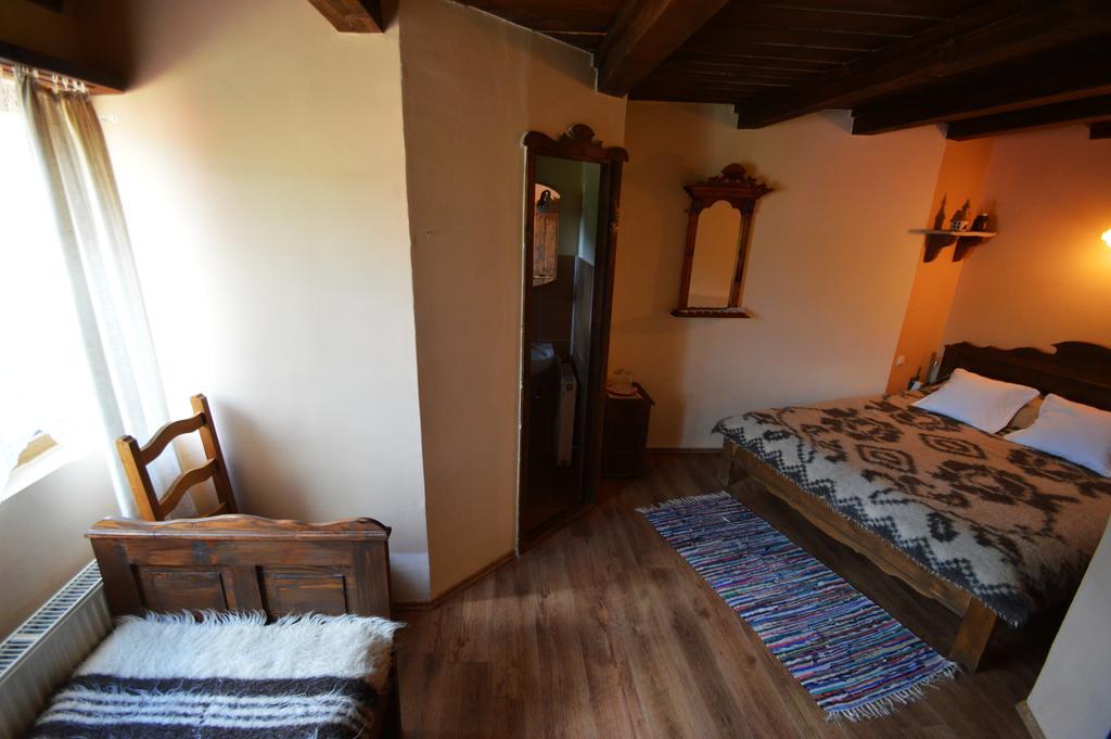 Arts And Crafts Guesthouse Baia Sprie Exterior foto